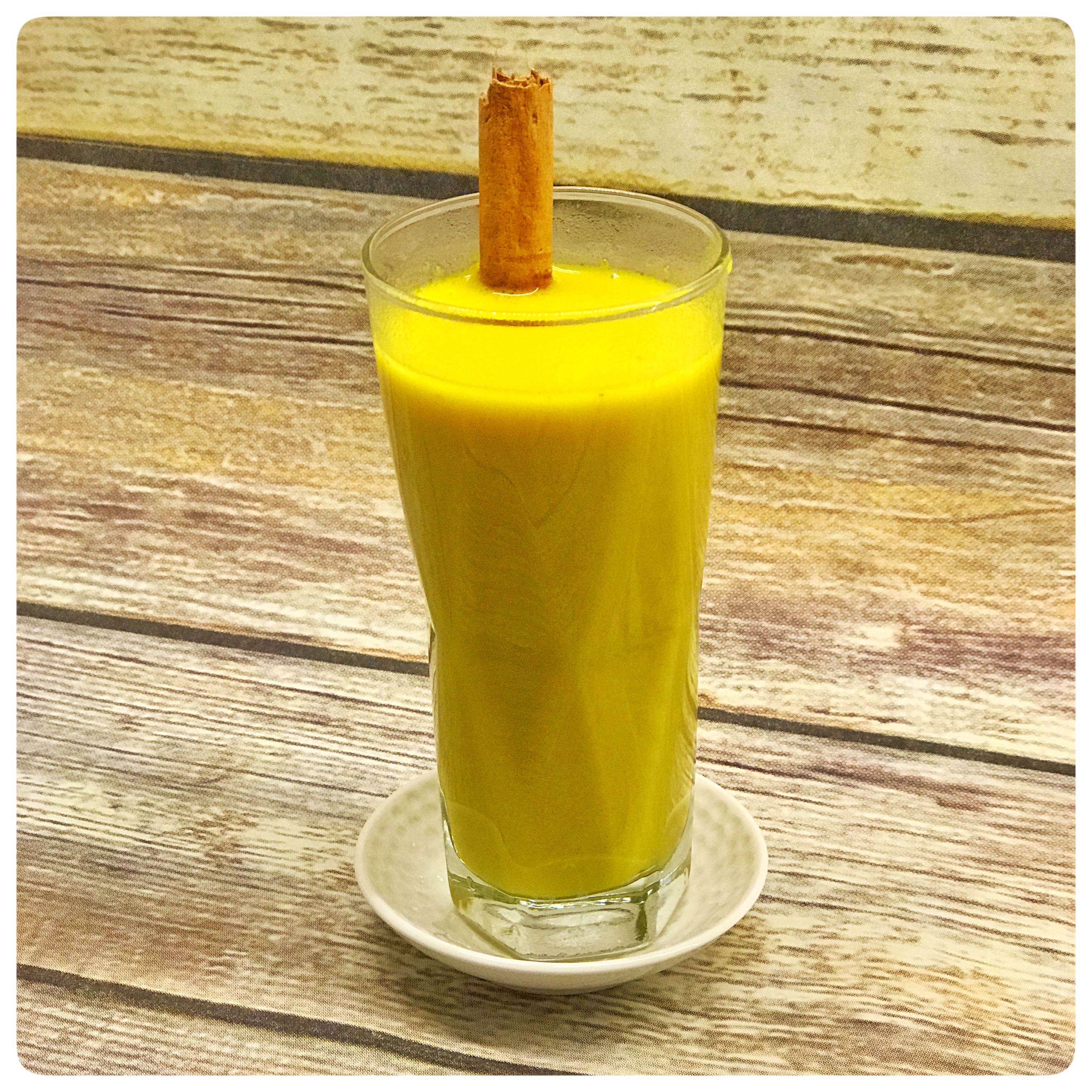 Golden Milk – Shot de cúrcuma con leche de coco