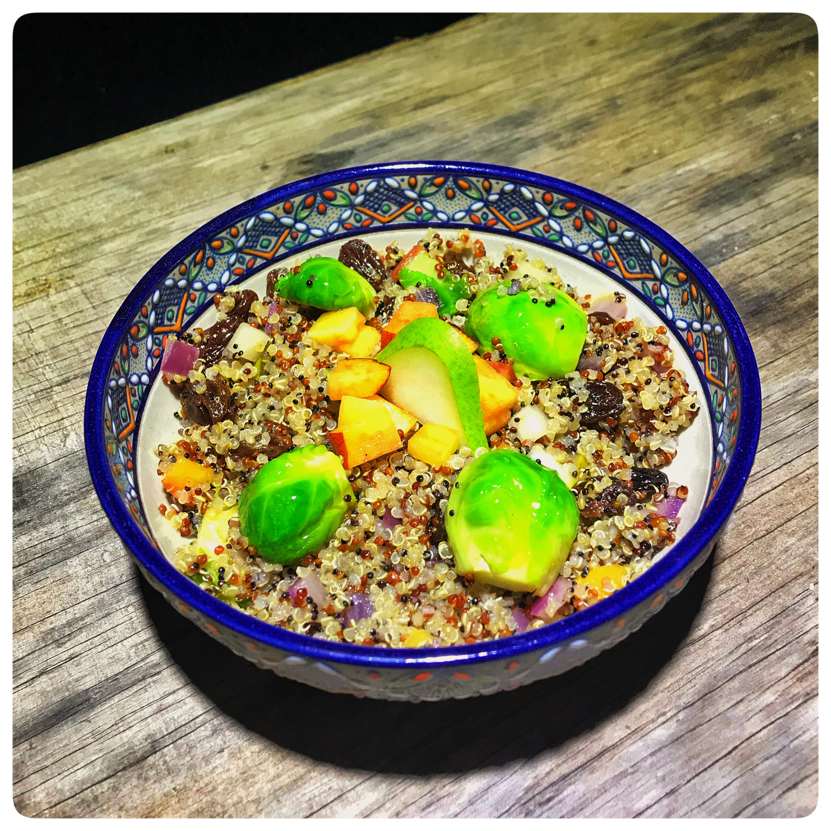 Quinoa tricolor con Frutas